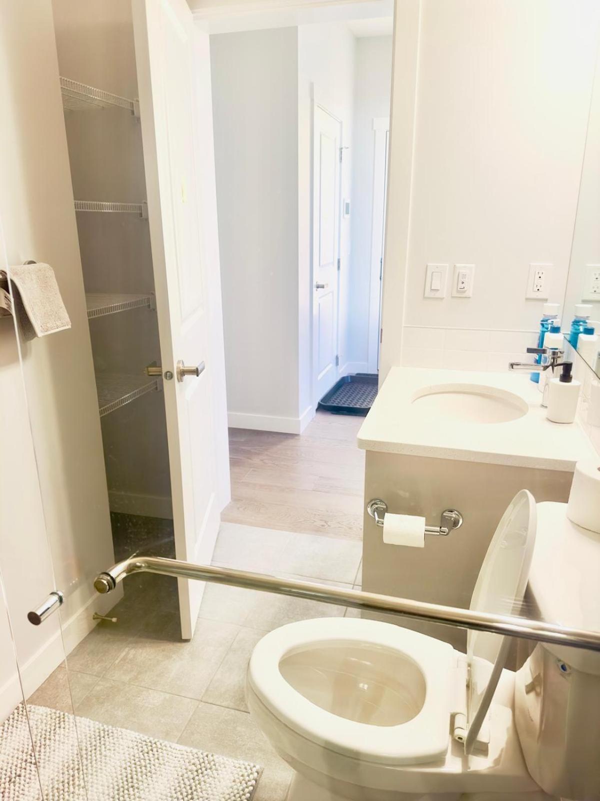Private Room Minutes To Calgary Airport Yyc, Downtown, Banff Exteriér fotografie