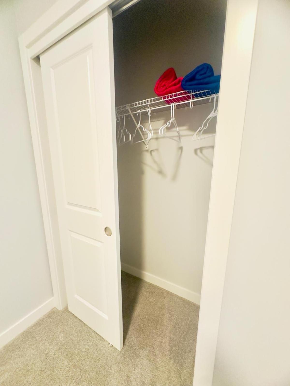 Private Room Minutes To Calgary Airport Yyc, Downtown, Banff Exteriér fotografie